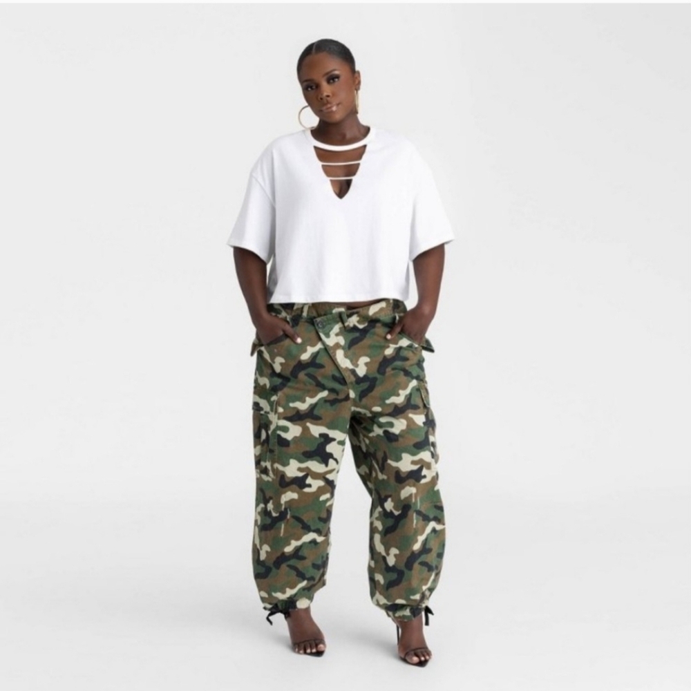 KBB Kahlana NWT Camouflage Cargo Pants